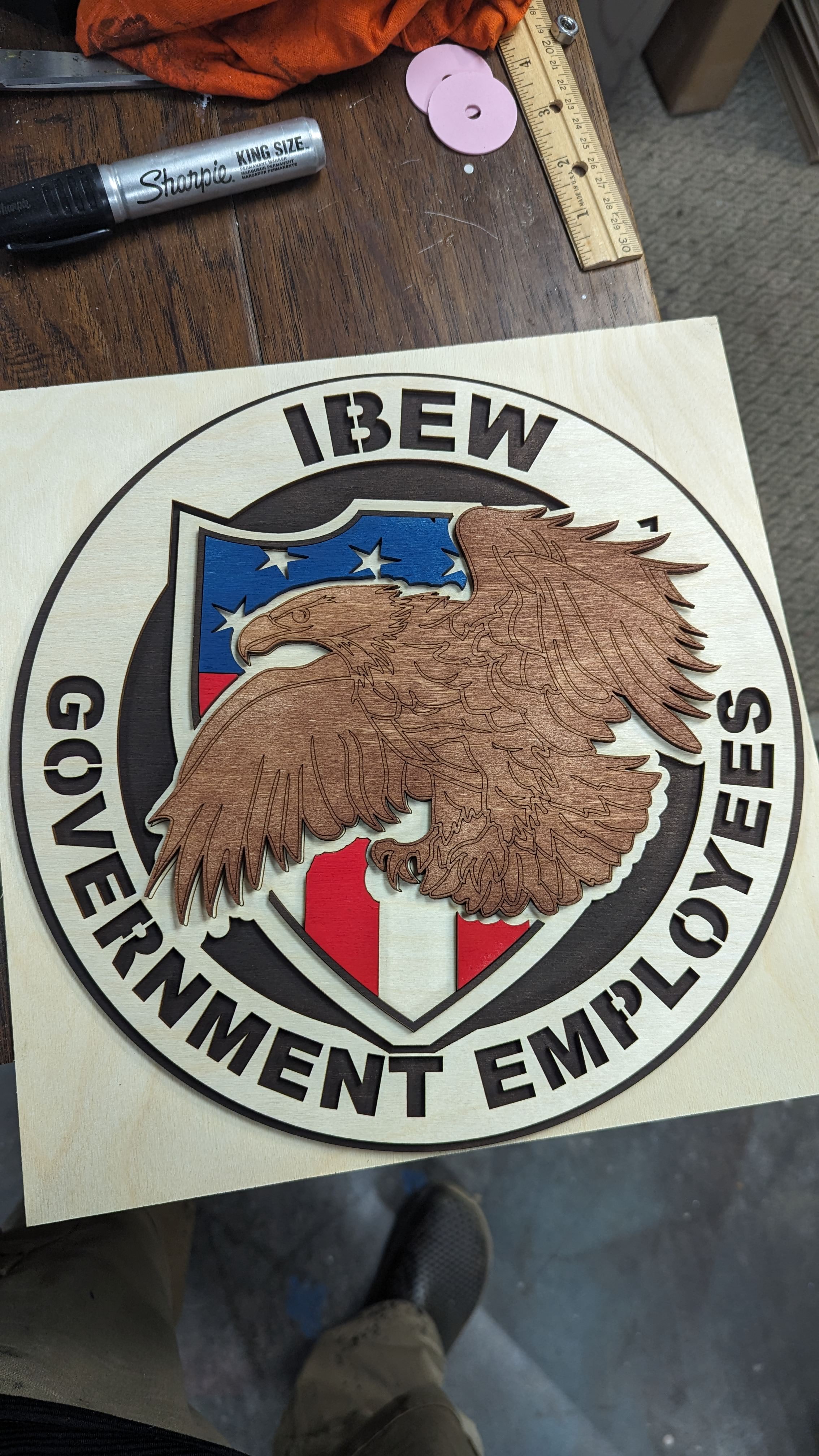 IBEW Government Employees eagle sign